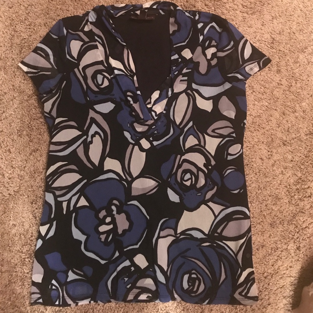 Women’s short sleeved top