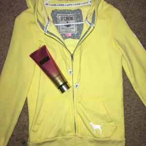 PINK® yellow sweater+ Romantic lotion