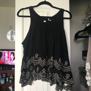 Key hole tank top