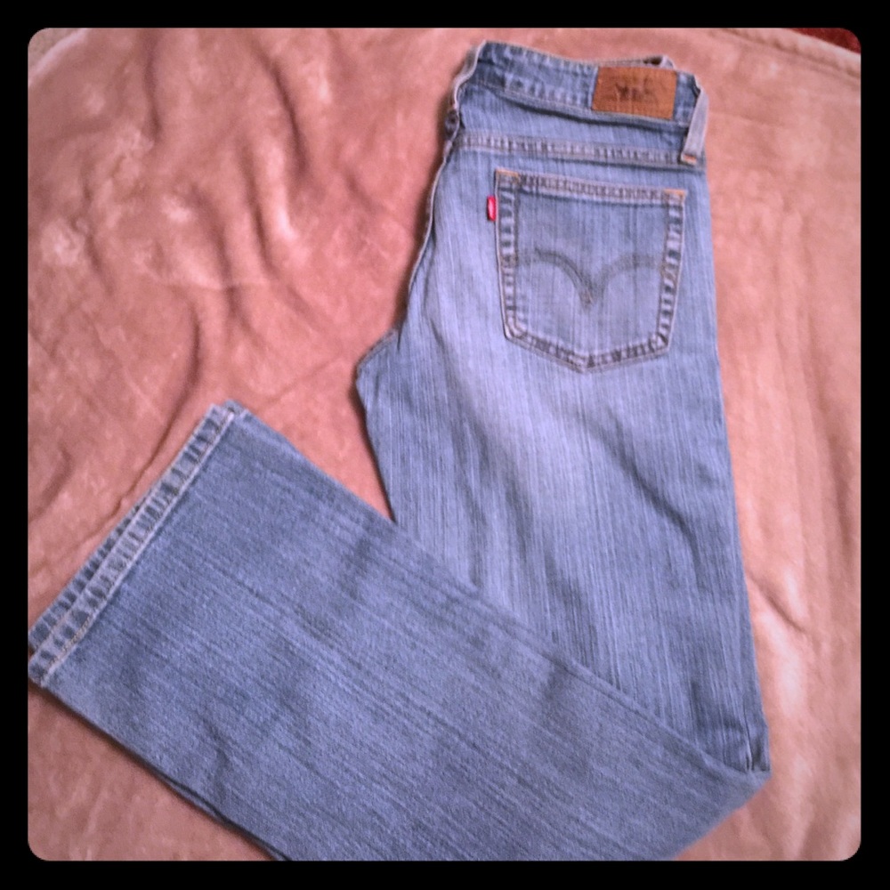 Levi’s 518 Super Low BootCut size 5M