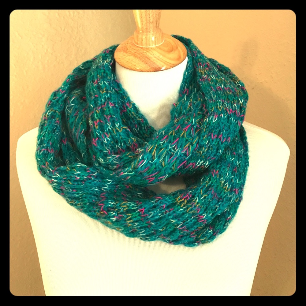 Infinity scarf