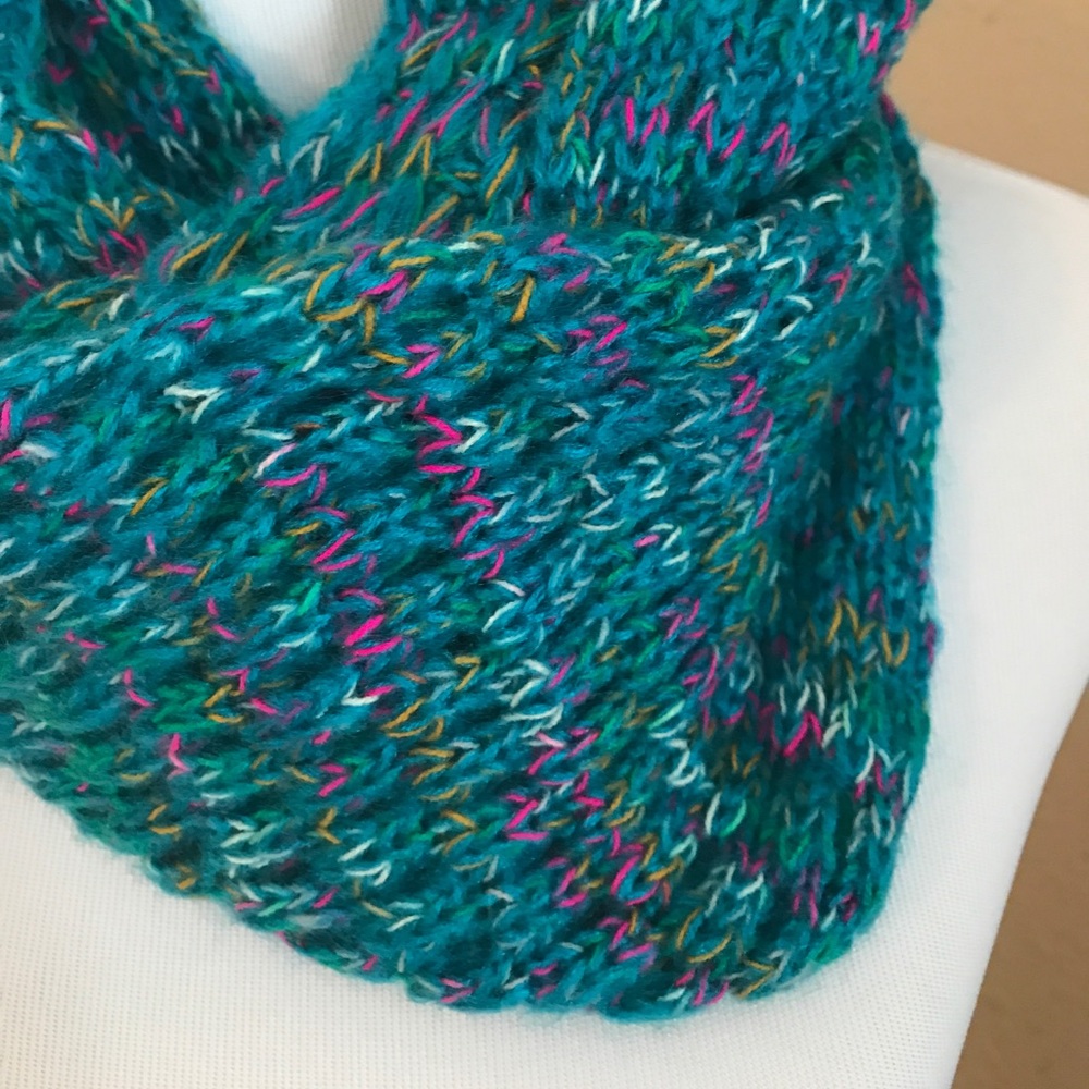 Infinity scarf - Picture 3 of 4