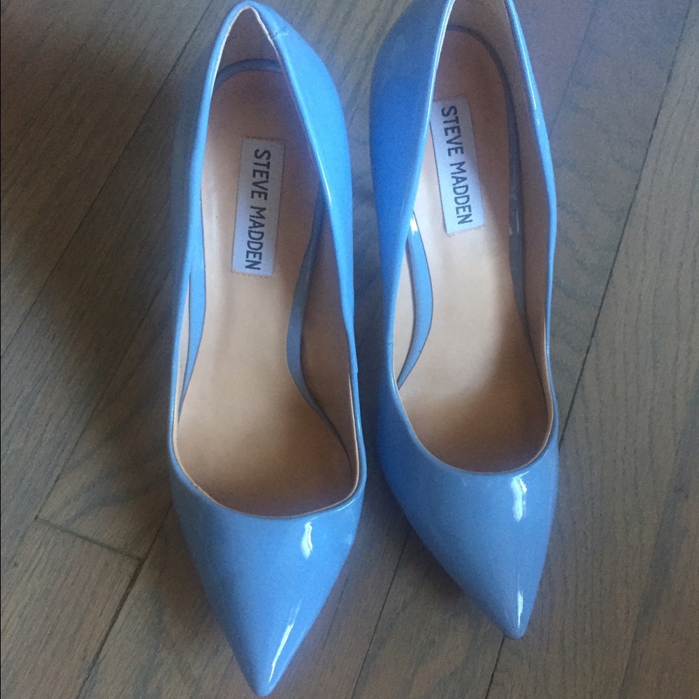Baby blue Steve Madden Pumps