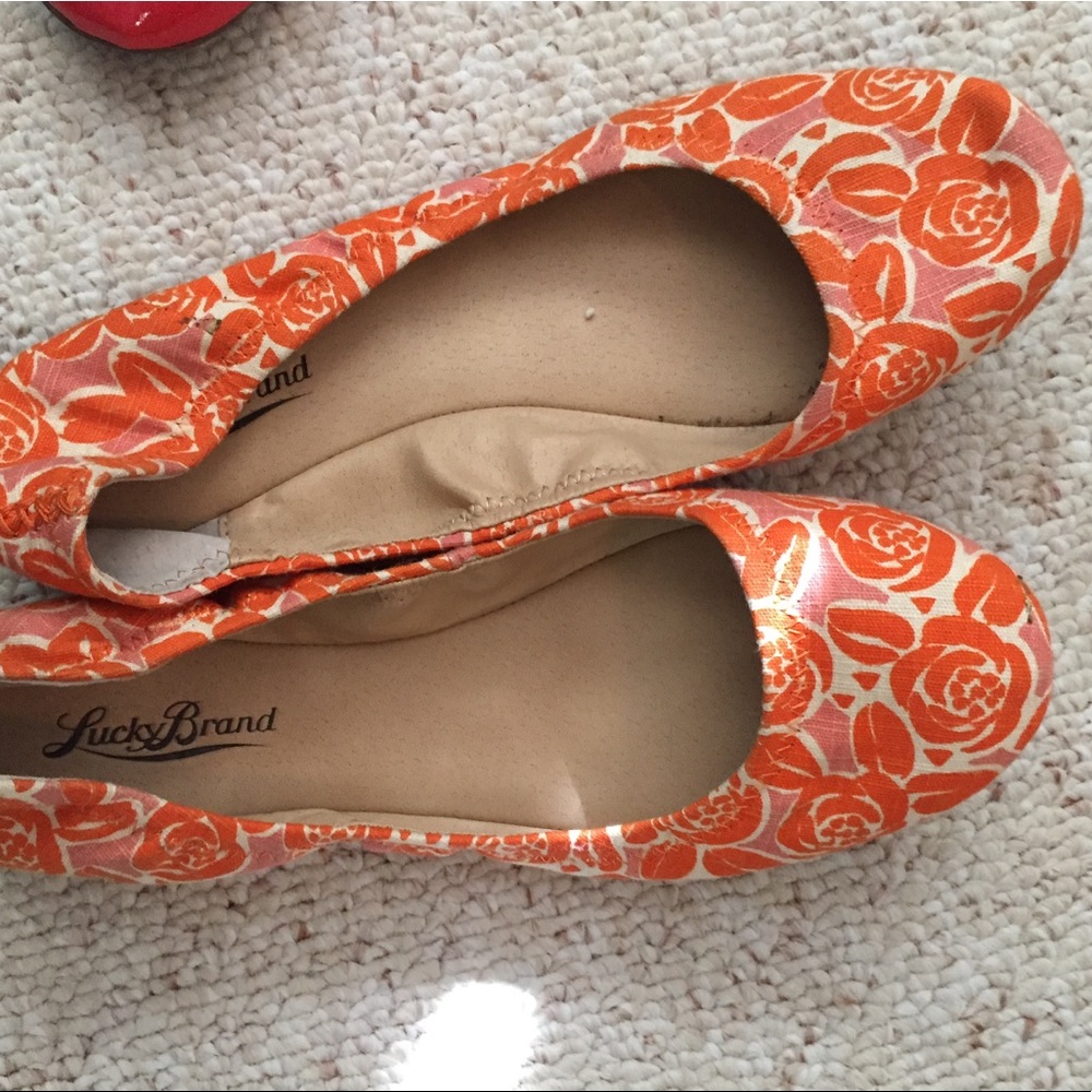 Lucky brand Orange flats - never worn!