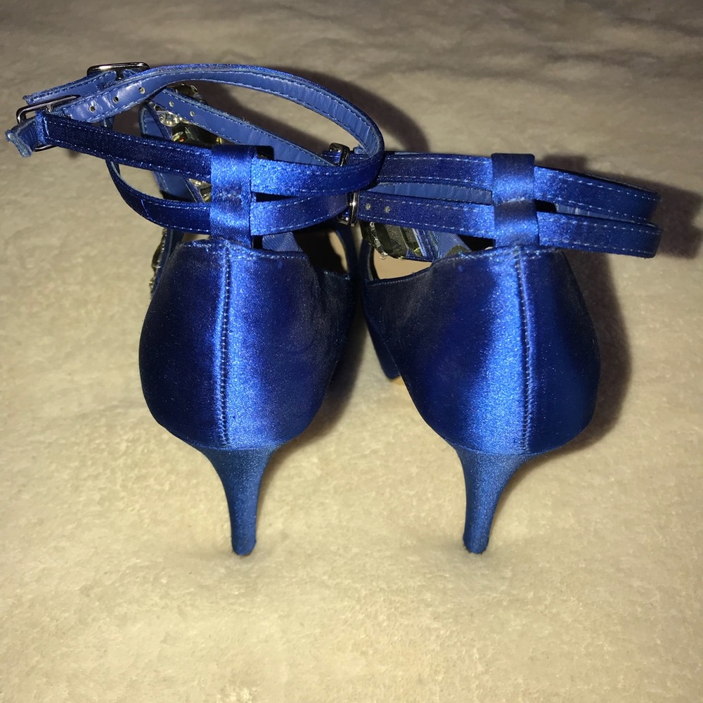 Heels - Picture 5 of 5