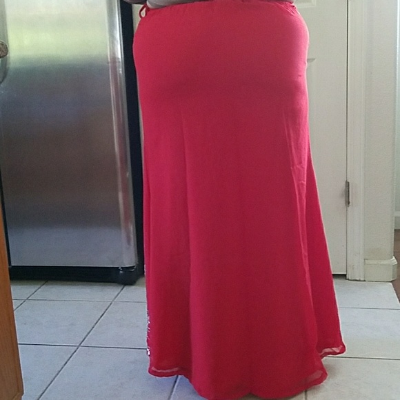 Plus skirt - Picture 2 of 4