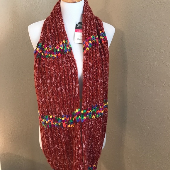 NWT infinity scarf - Picture 2 of 4