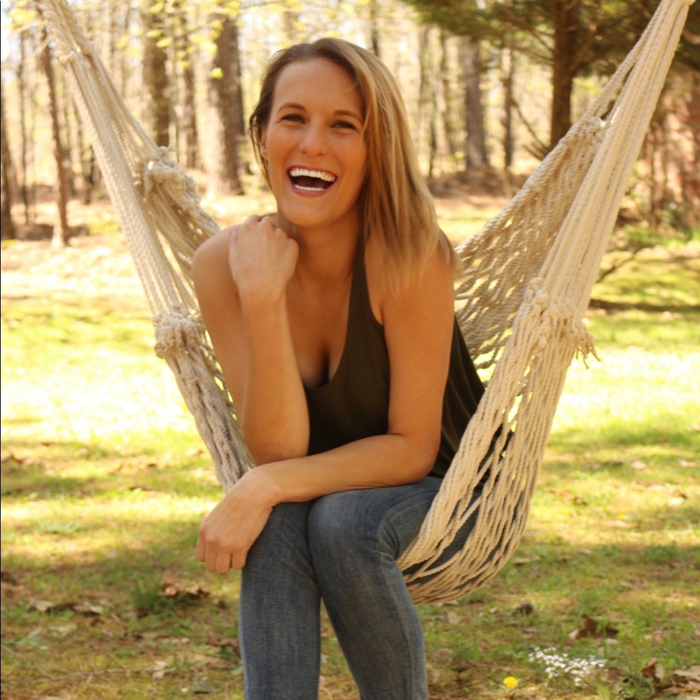 Meet your Posher, Kayla