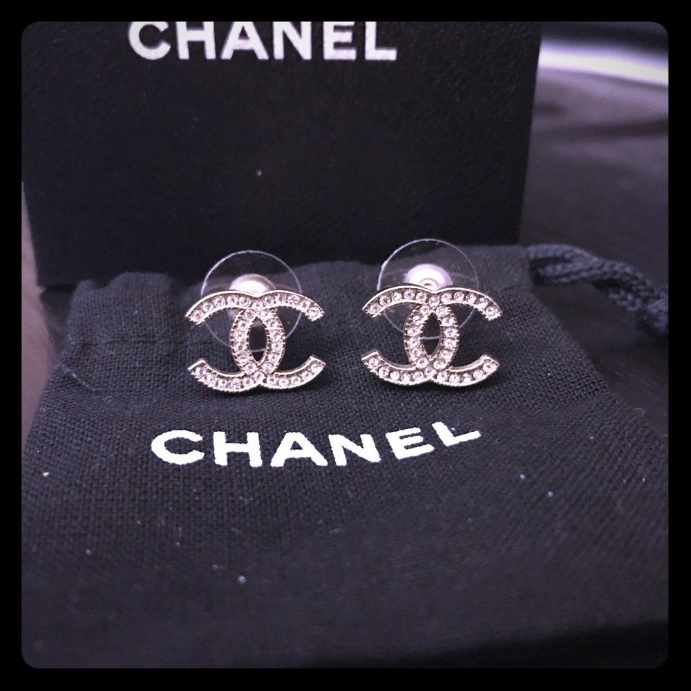 Chanel classic earrings
