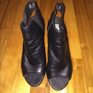 Steve Madden booties