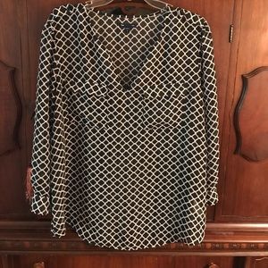 Cute ladies Gap blouse!