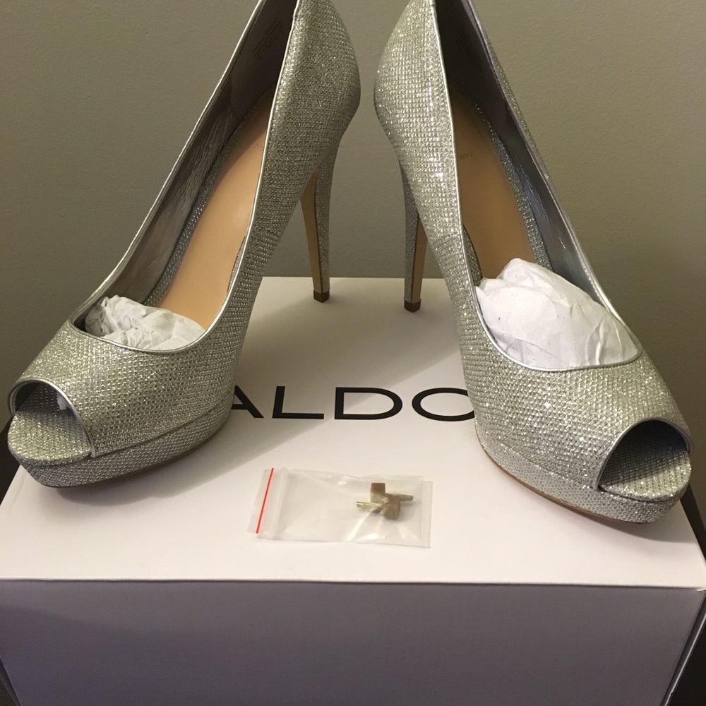 ALDO Raeann Pumps (Never Worn)