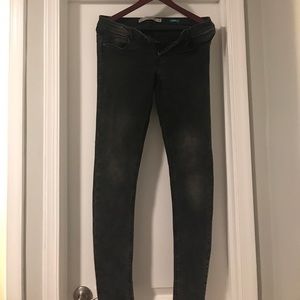 Black distressed jeans