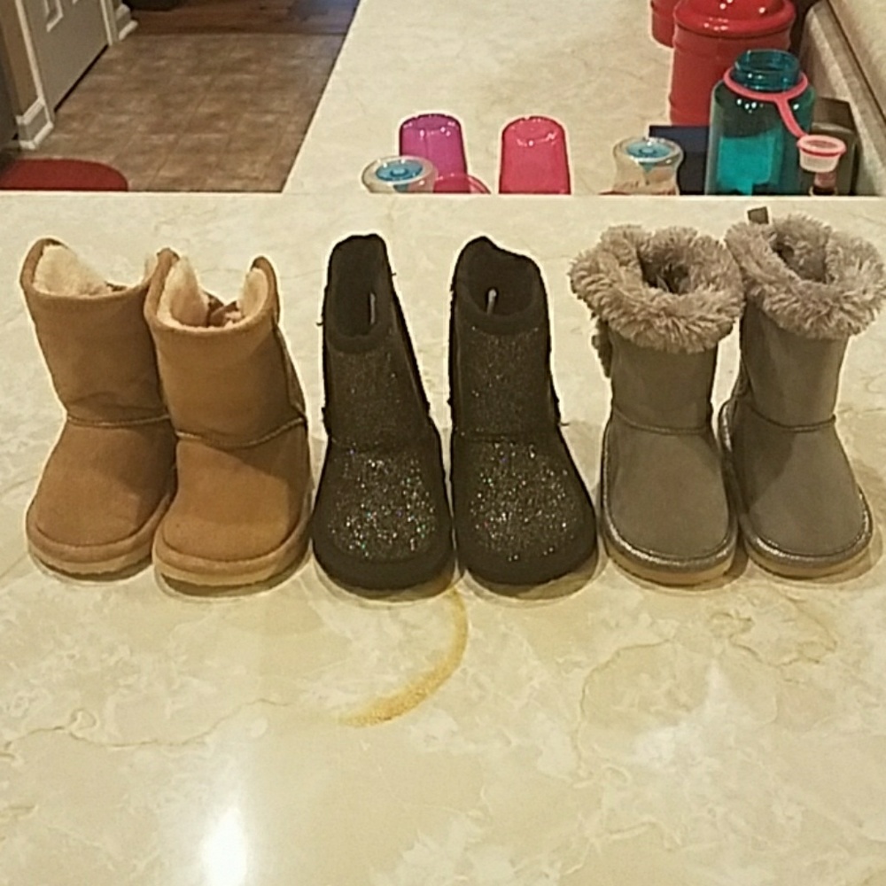 3 pair of size 3 girls winter boots