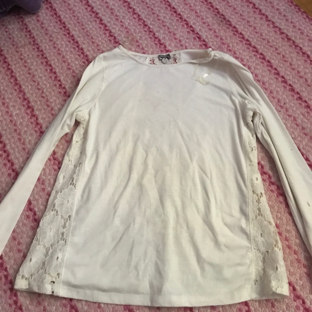 Long sleeved white shirt