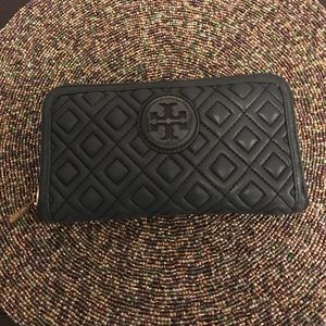 Authentic Tory Burch Black Quilted Wallet