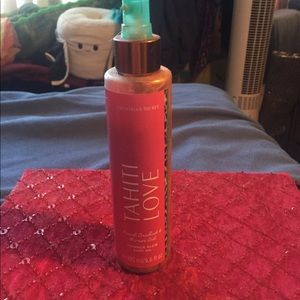 Victoria’s Secret Tahiti Love Shimmer Glow Bdy Oil
