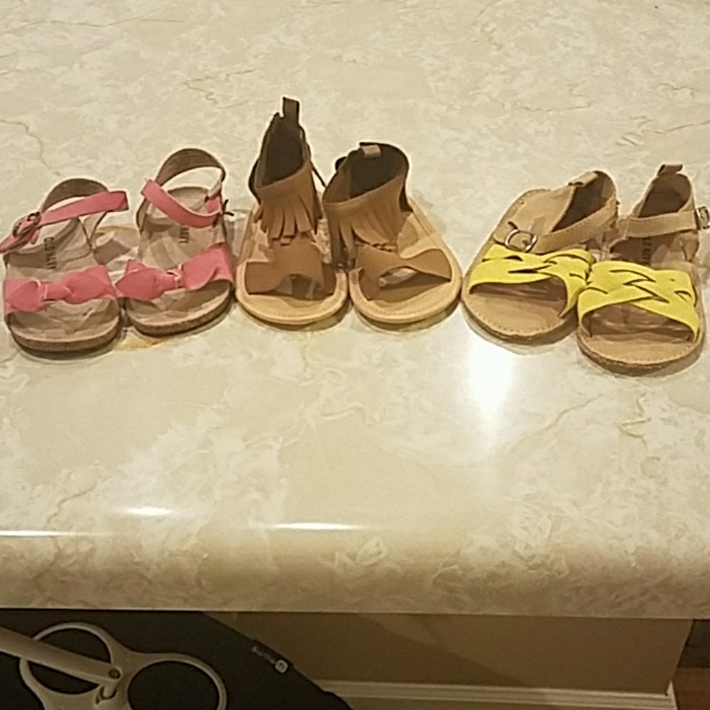 3bpair of old navy summer sandals