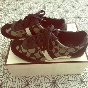 Coach Signature Tennis Shoes / Sneakers
