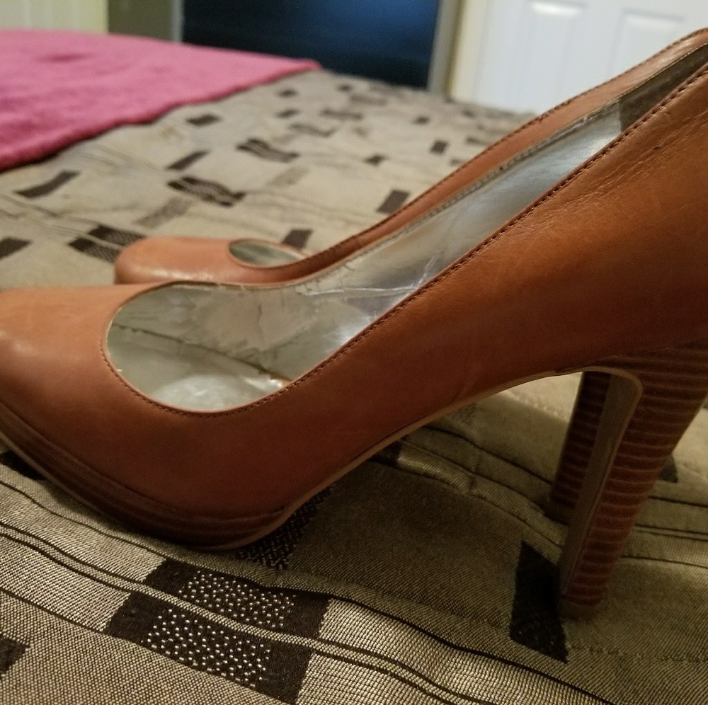 Jessica simpson size 9.5 camel color pump