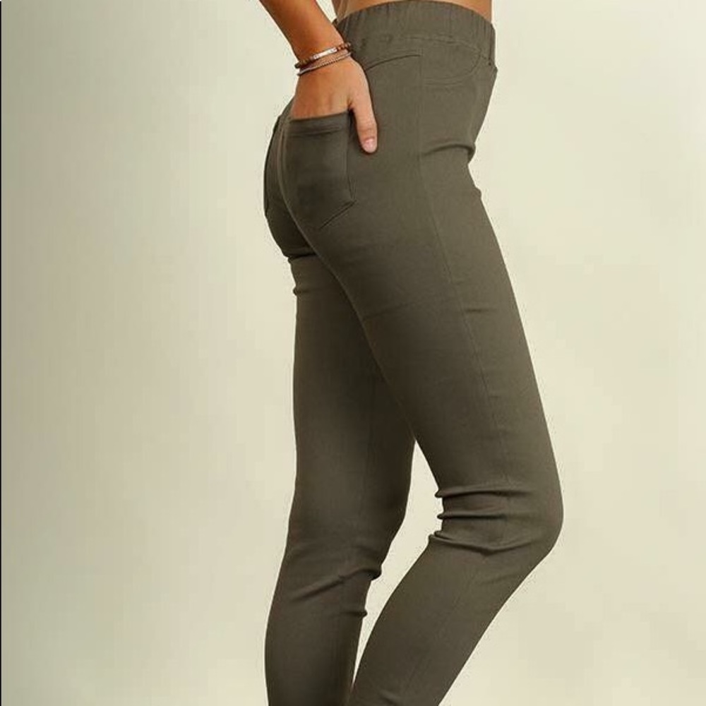 Umgee leggings, in olive green and tan
