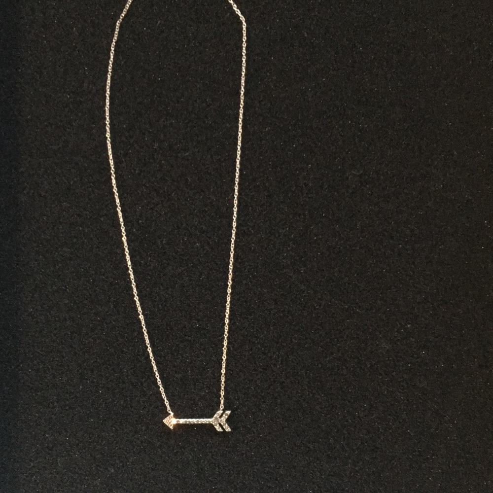 Small silver / gold arrow necklace with gemstones
