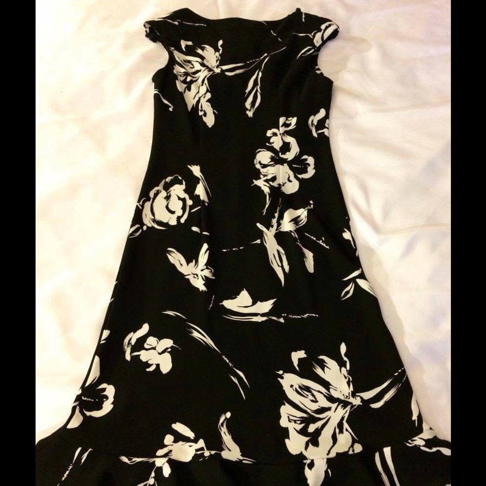 Gorgeous mid length dress