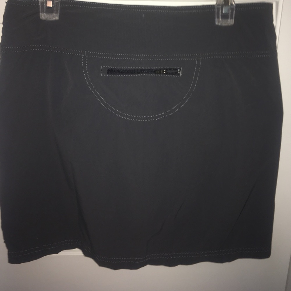 Athleta size 6/8 Rip Stop Quick Dry Skirt