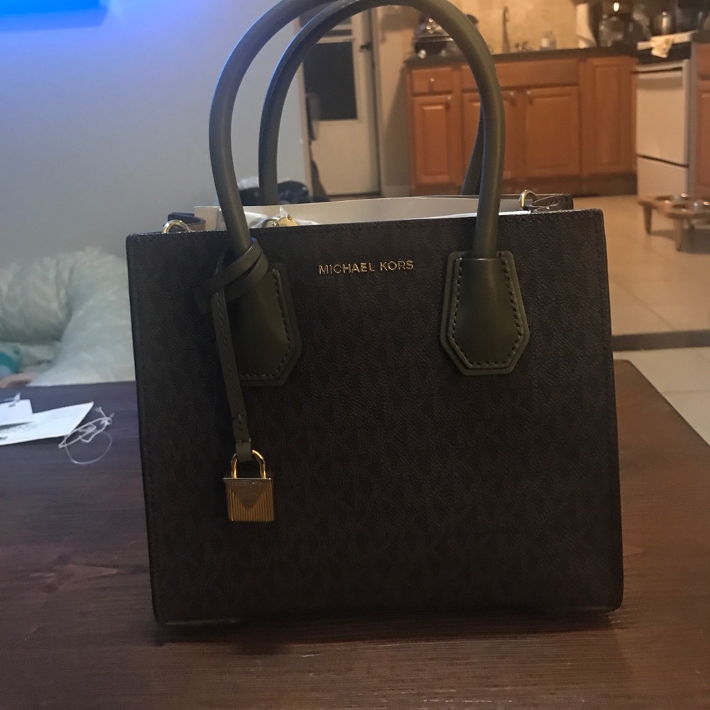 Michael Kors XB
