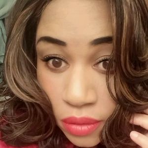 Meet your Posher, Catina