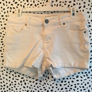 White BDG denim shorts, Size 28