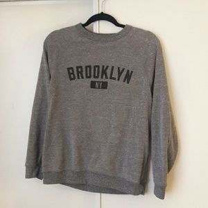 Gray long sleeve sweatshirt