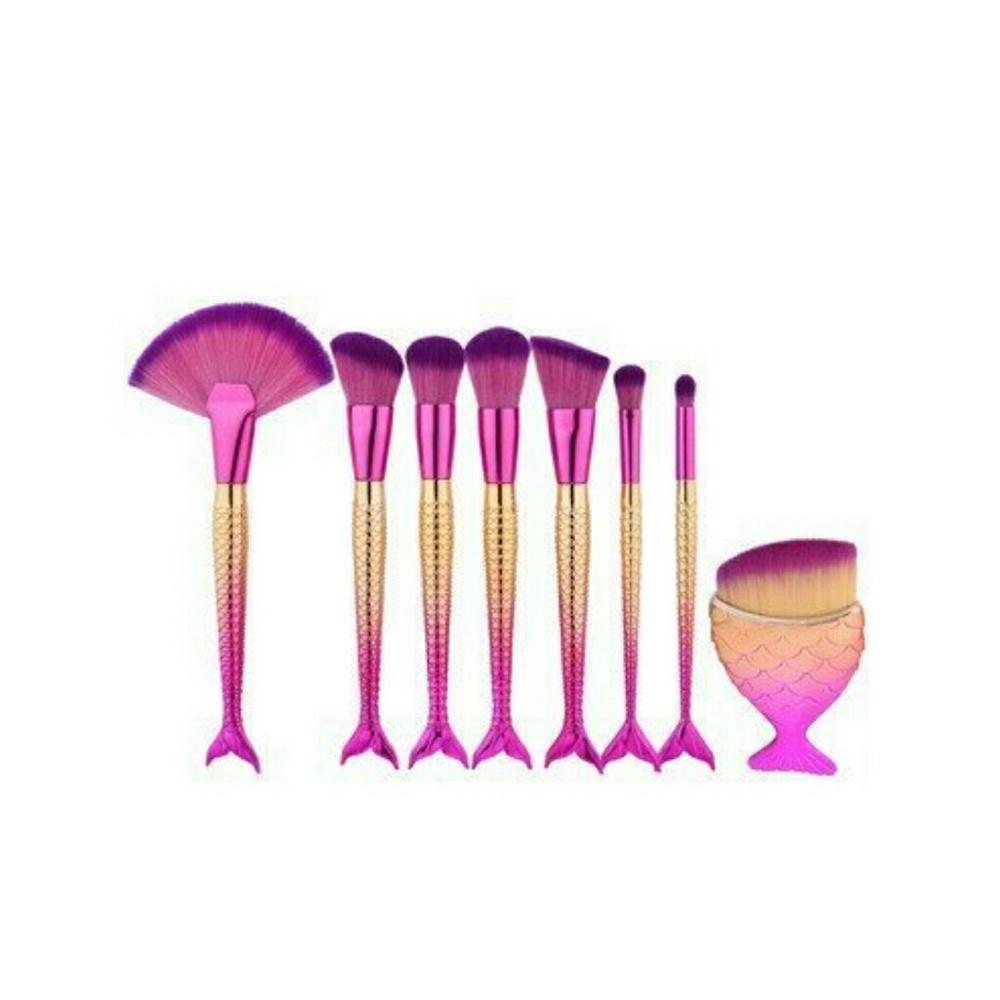Make up brushes!!❤👛💄💎