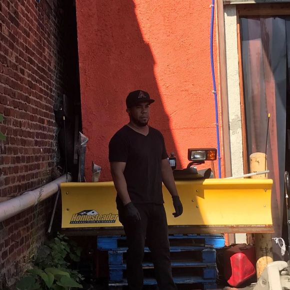 Meet your Posher, Carlo - Picture 1 of 1