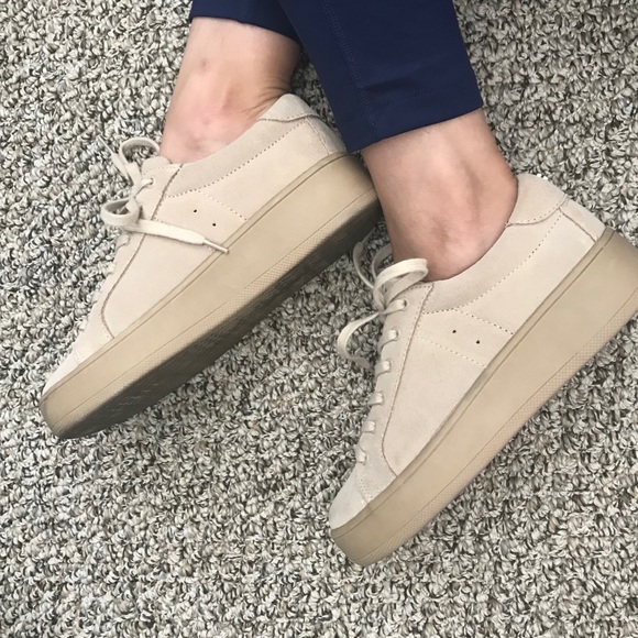 steve madden nude sneakers