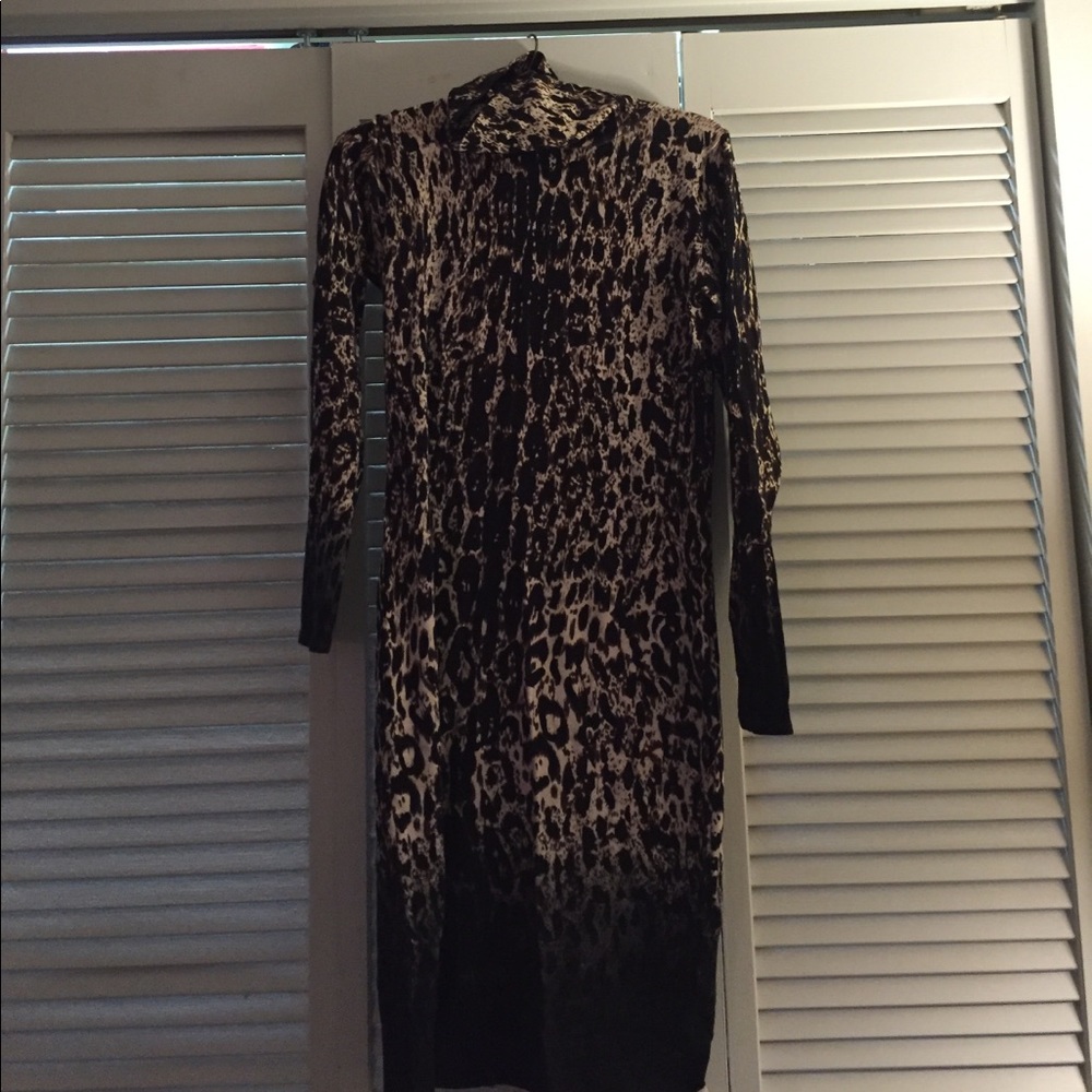 Leopard print turtleneck knit dress