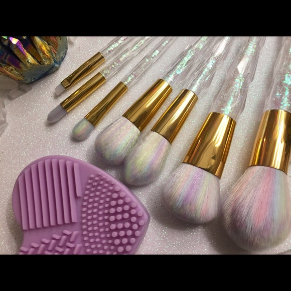 RESTOCKED✨Sale! ✨7 piece unicorn makeup brush set✨ - Picture 5 of 6