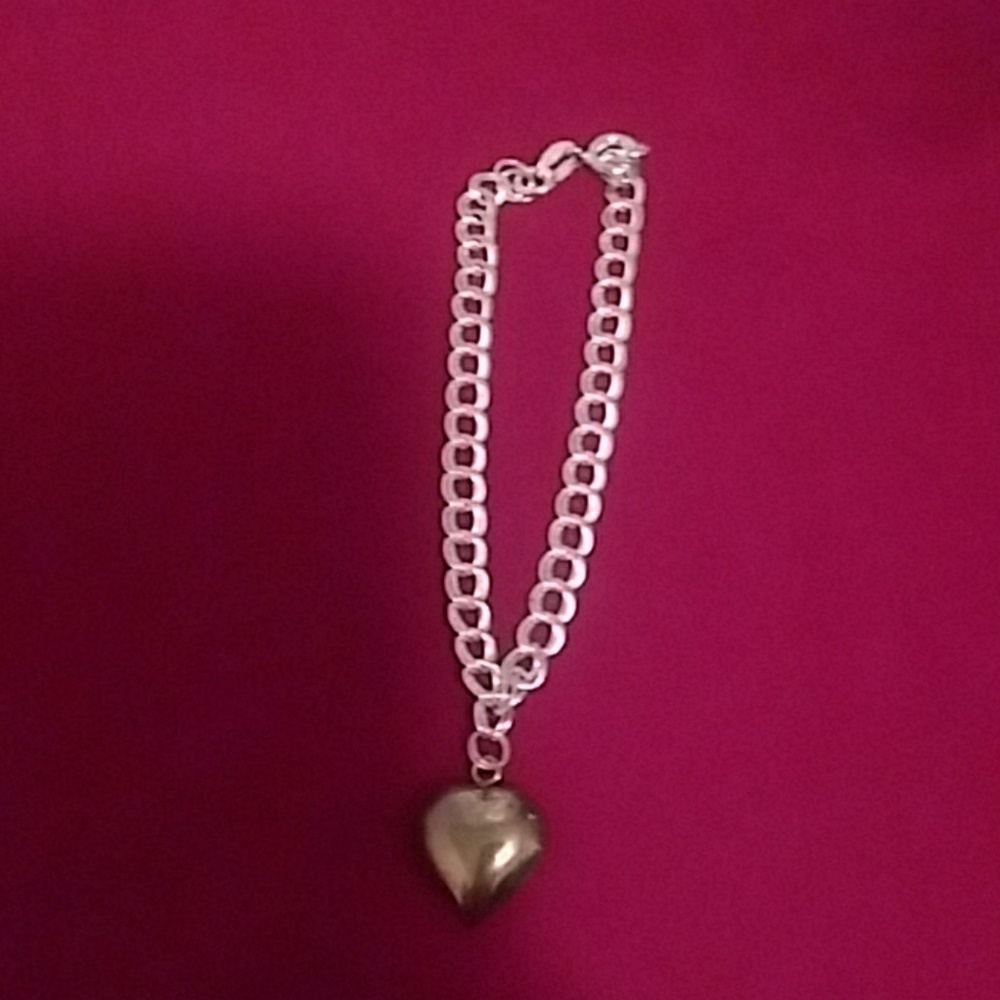 Heart charm bracelet