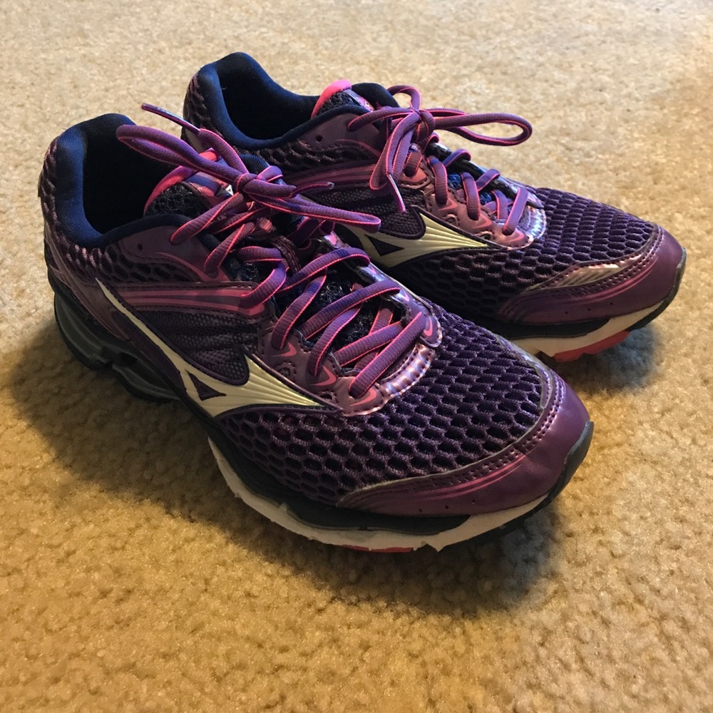 Mizuno Running Shoes