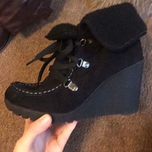 Heeled booties