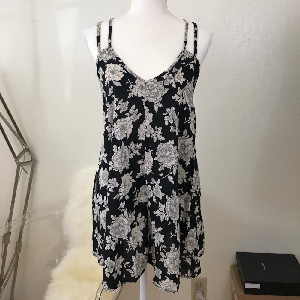 Brandy Melville floral mini dress