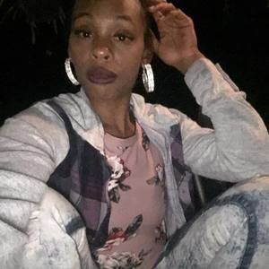 Meet your Posher, She'cholle