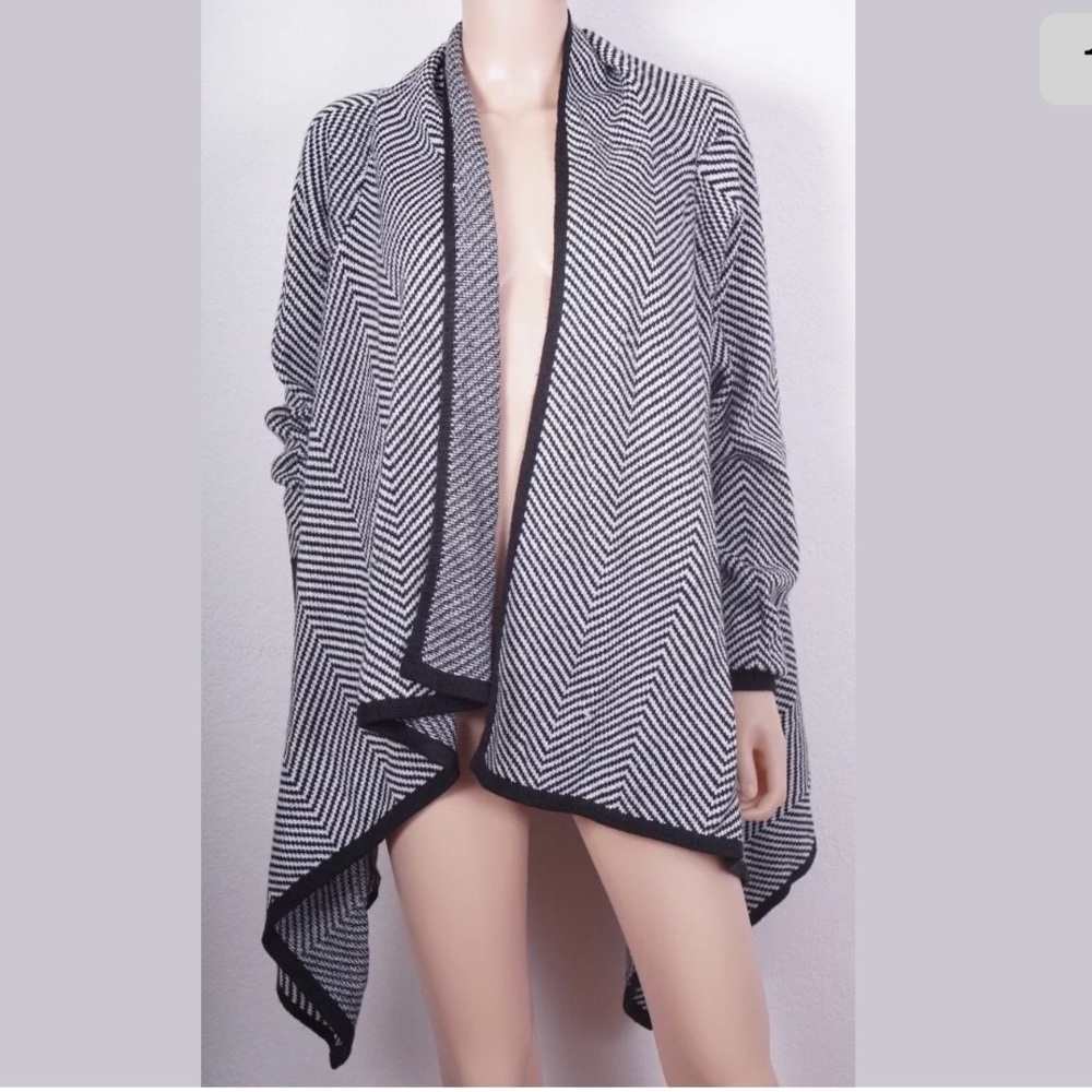 MERONA OPEN CARDIGAN BLACK AND WHITE SZ LARGE