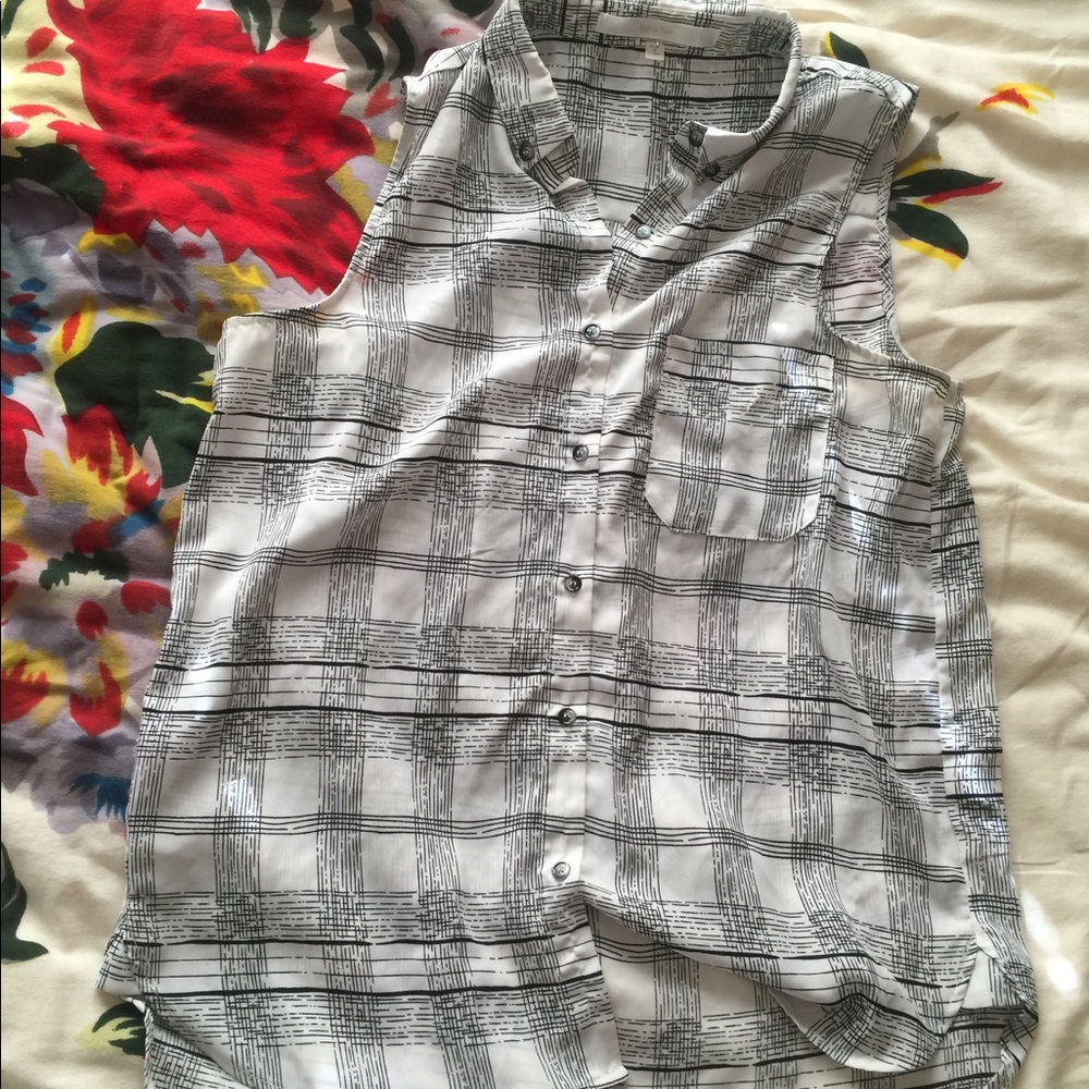 Black and white modcloth tank