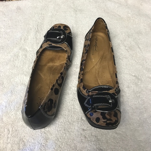 Shoes - Picture 1 of 2