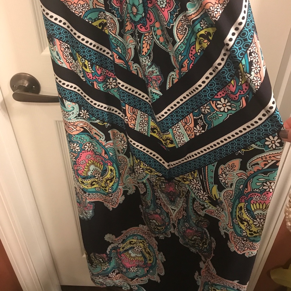 Dress - Picture 3 of 4