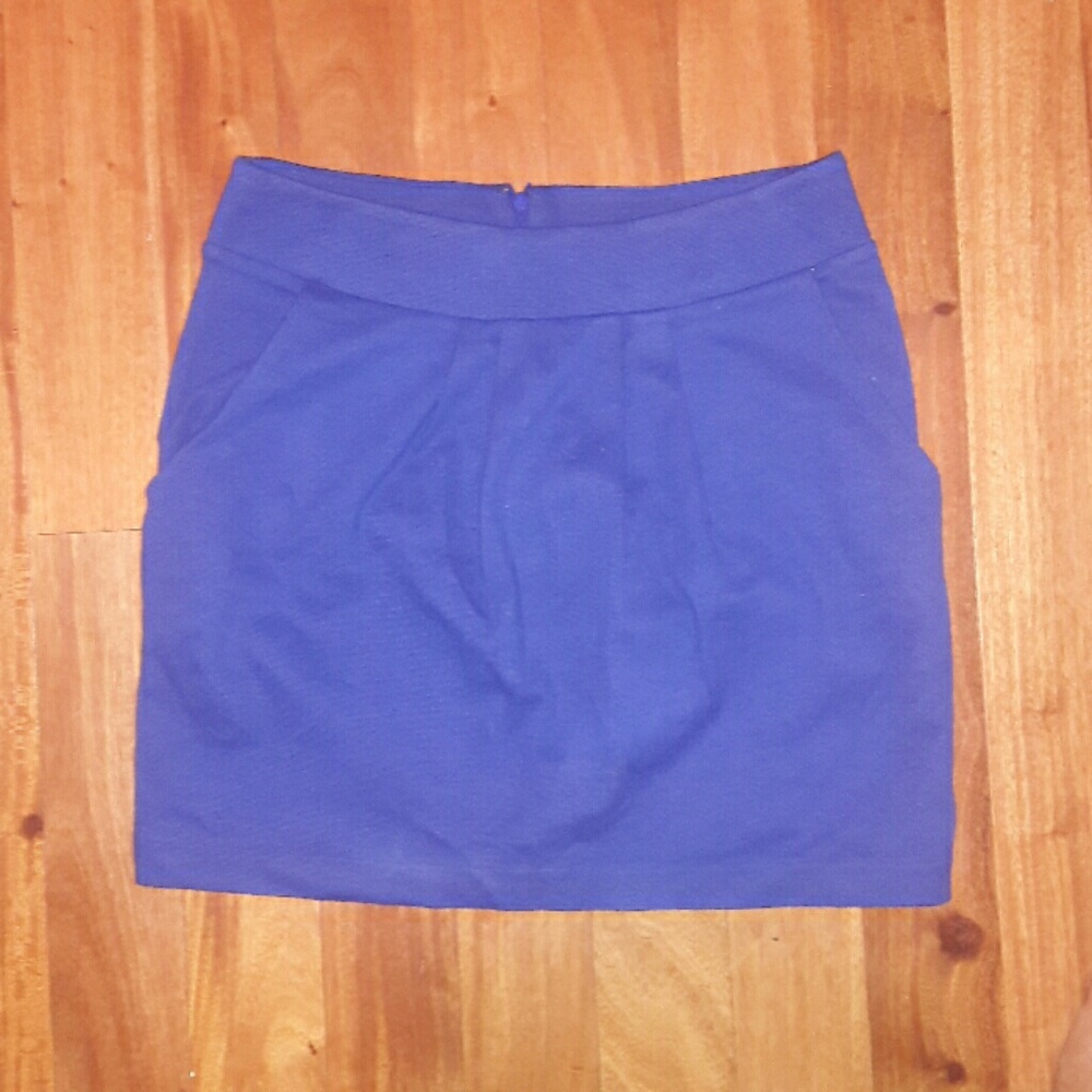😍Forever21 Royal Blue short skirt