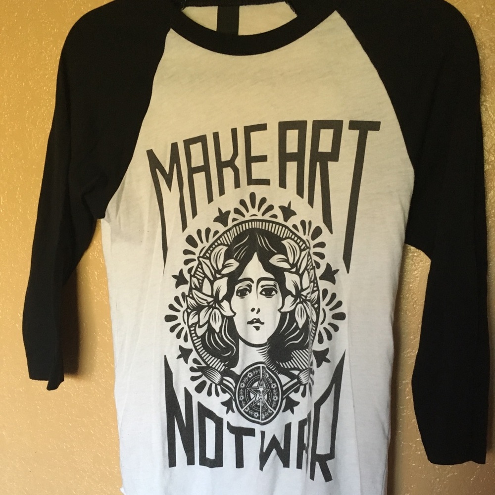 Obey t-shirt