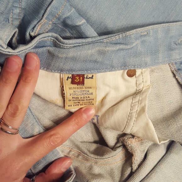 7 For All Mankind "A Pocket" jeans - Picture 5 of 5