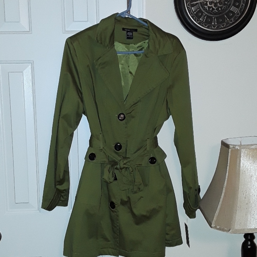 Fully  lined green trench coat